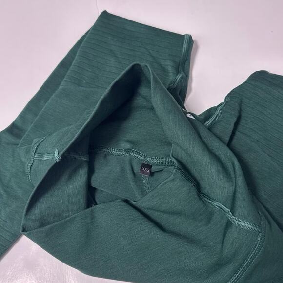 Alphalete Revival Legging - Picture 4 of 4